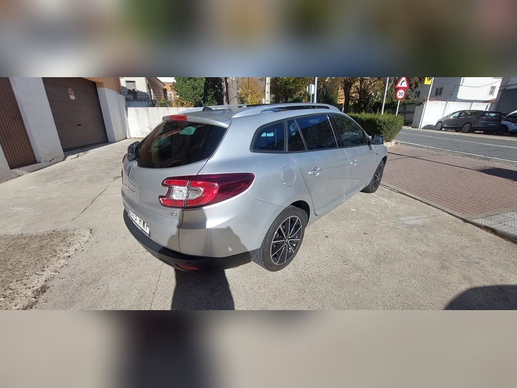 Renault Megane 1.5 110CV AUTOM foto 11